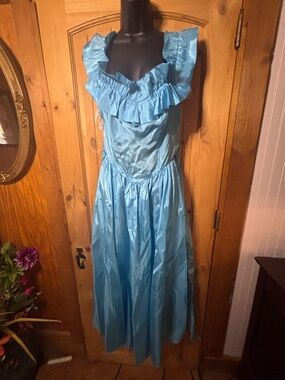 Light Blue Ruffle-Detail Sleeveless Maxi Dress vintage style